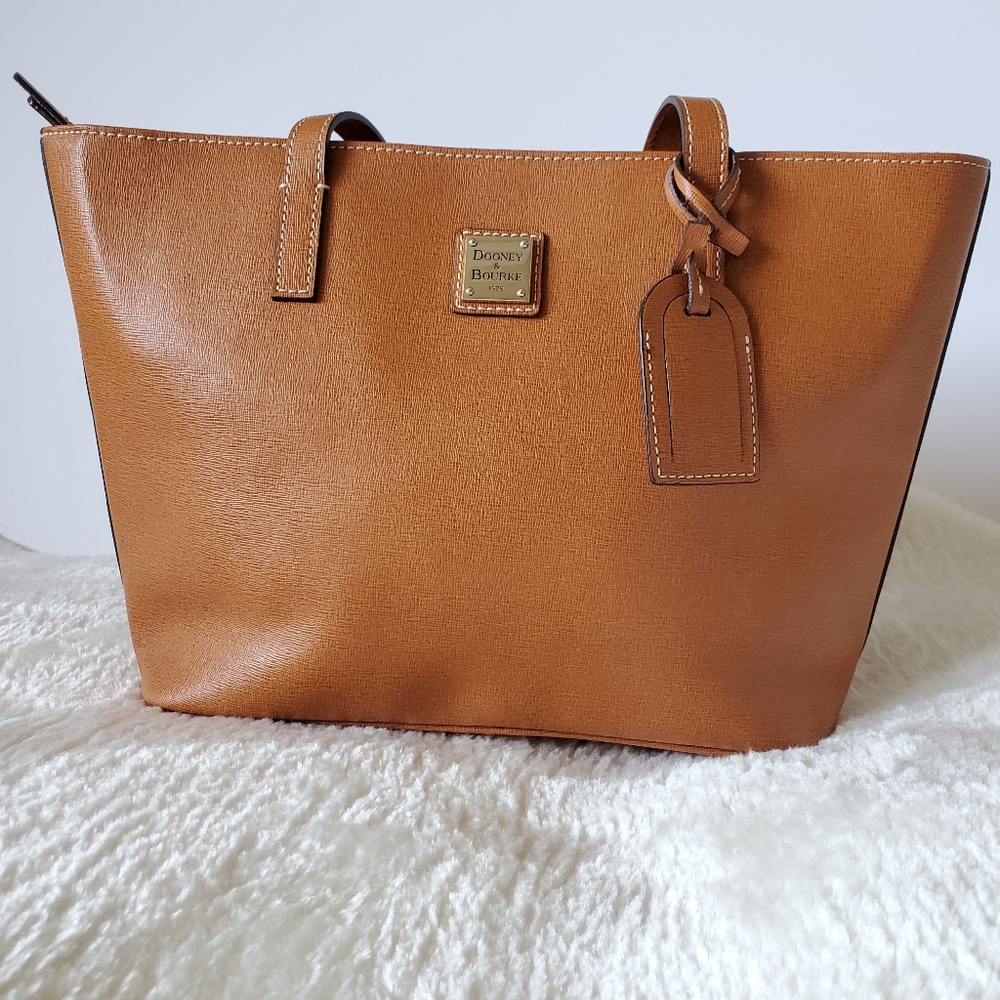 Dooney and bourke shopper tote